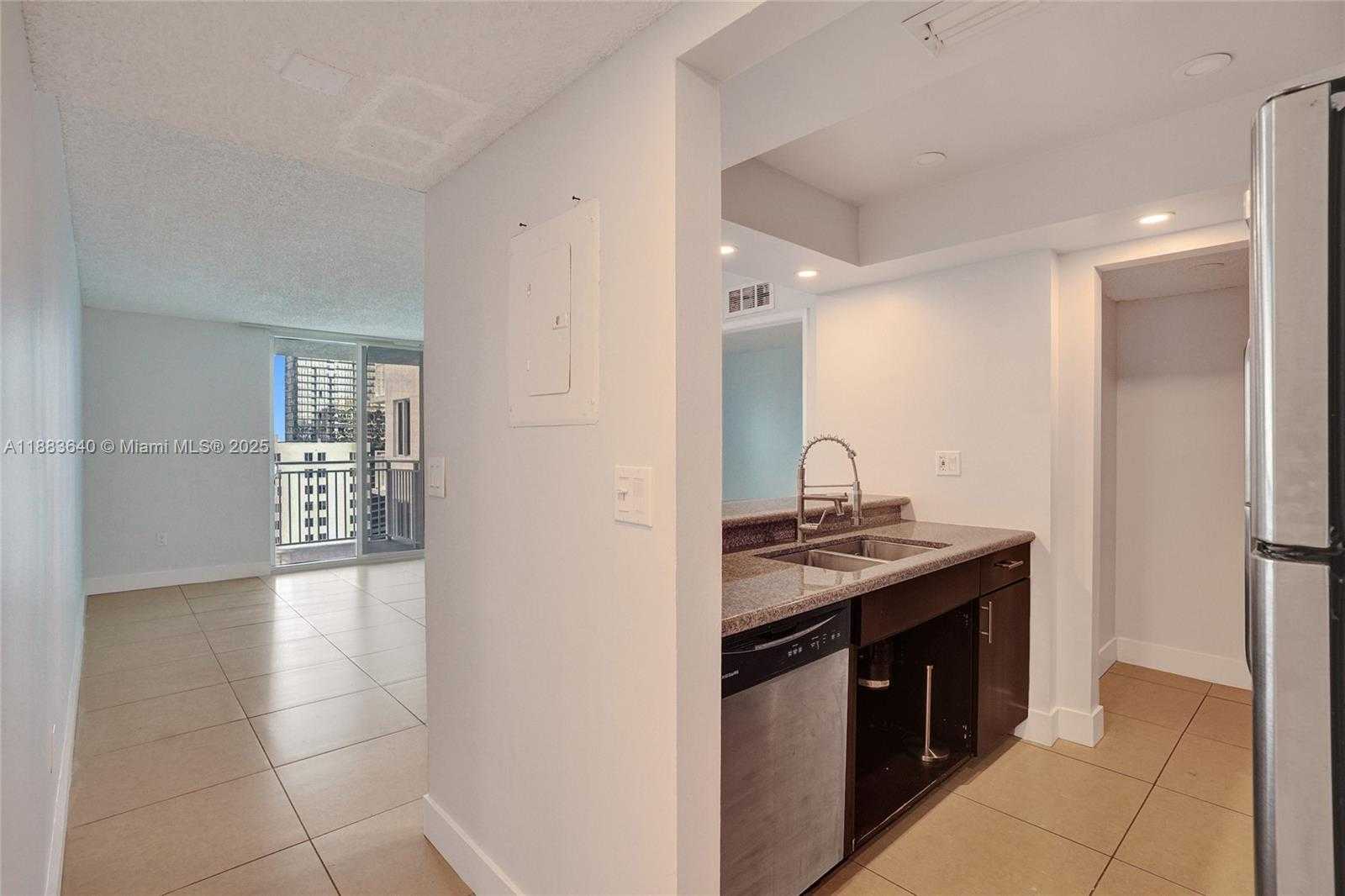 Small Image of 850 NORTH MIAMI AVE #W-1810, Miami Number 4