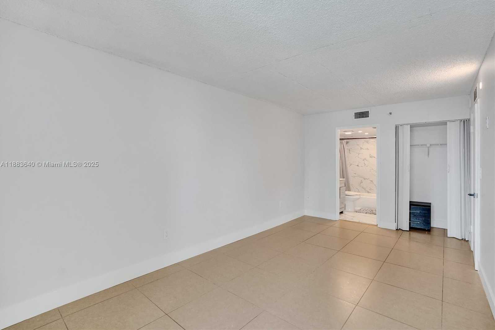 Small Image of 850 NORTH MIAMI AVE #W-1810, Miami Number 6