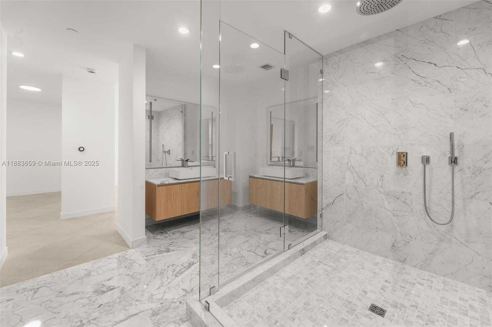 Small Image of 1135 103 ST #PH4, Bay Harbor Islands Number 21