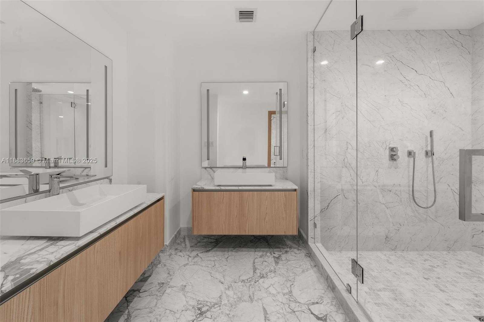 Small Image of 1135 103 ST #PH4, Bay Harbor Islands Number 32