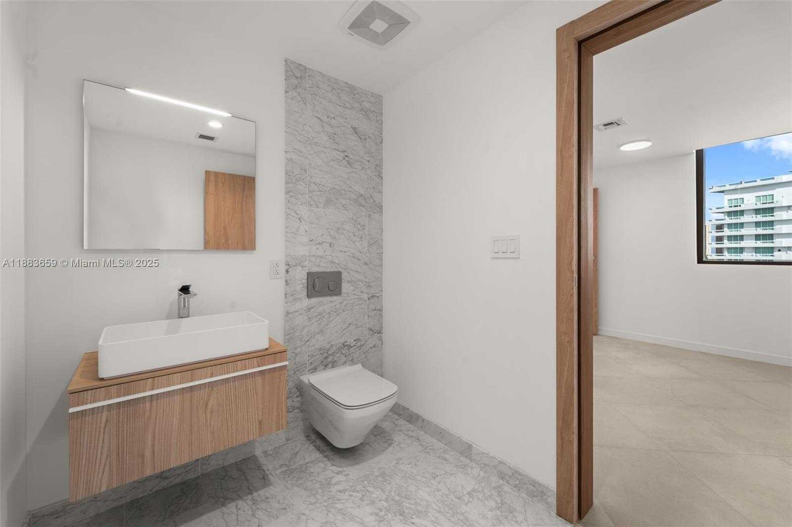 Small Image of 1135 103 ST #PH4, Bay Harbor Islands Number 34