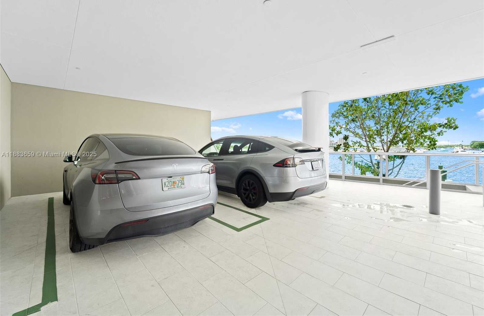 Small Image of 1135 103 ST #PH4, Bay Harbor Islands Number 44