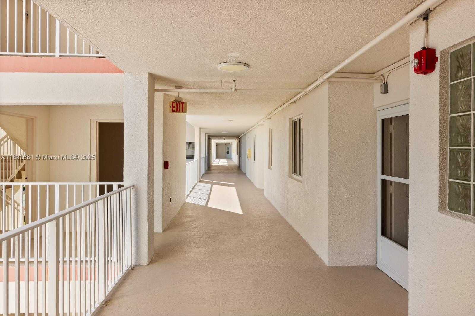 Small Image of 18260 NORTH BAY RD #516, Sunny Isles Beach Number 15