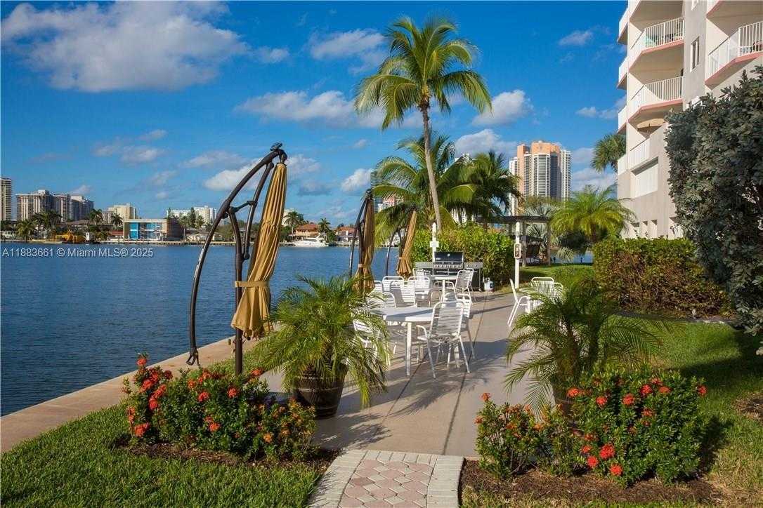 Small Image of 18260 NORTH BAY RD #516, Sunny Isles Beach Number 19