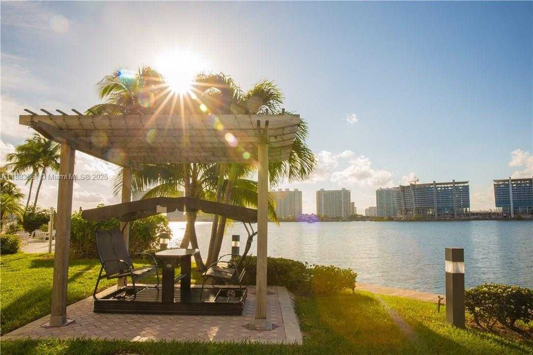 Small Image of 18260 NORTH BAY RD #516, Sunny Isles Beach Number 20