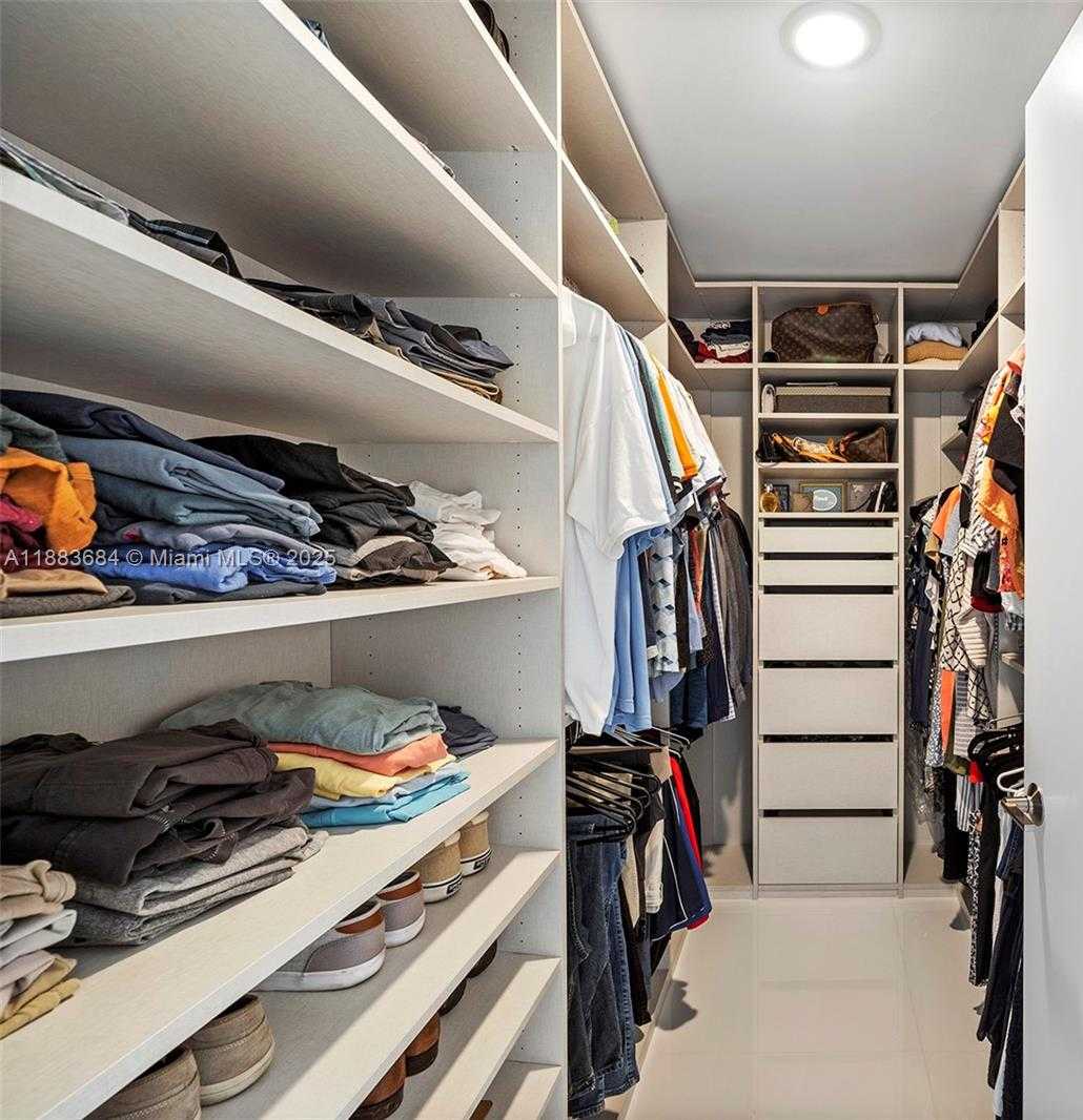Small Image of 788 NORTH EAST 23RD ST #2102, Miami Number 23