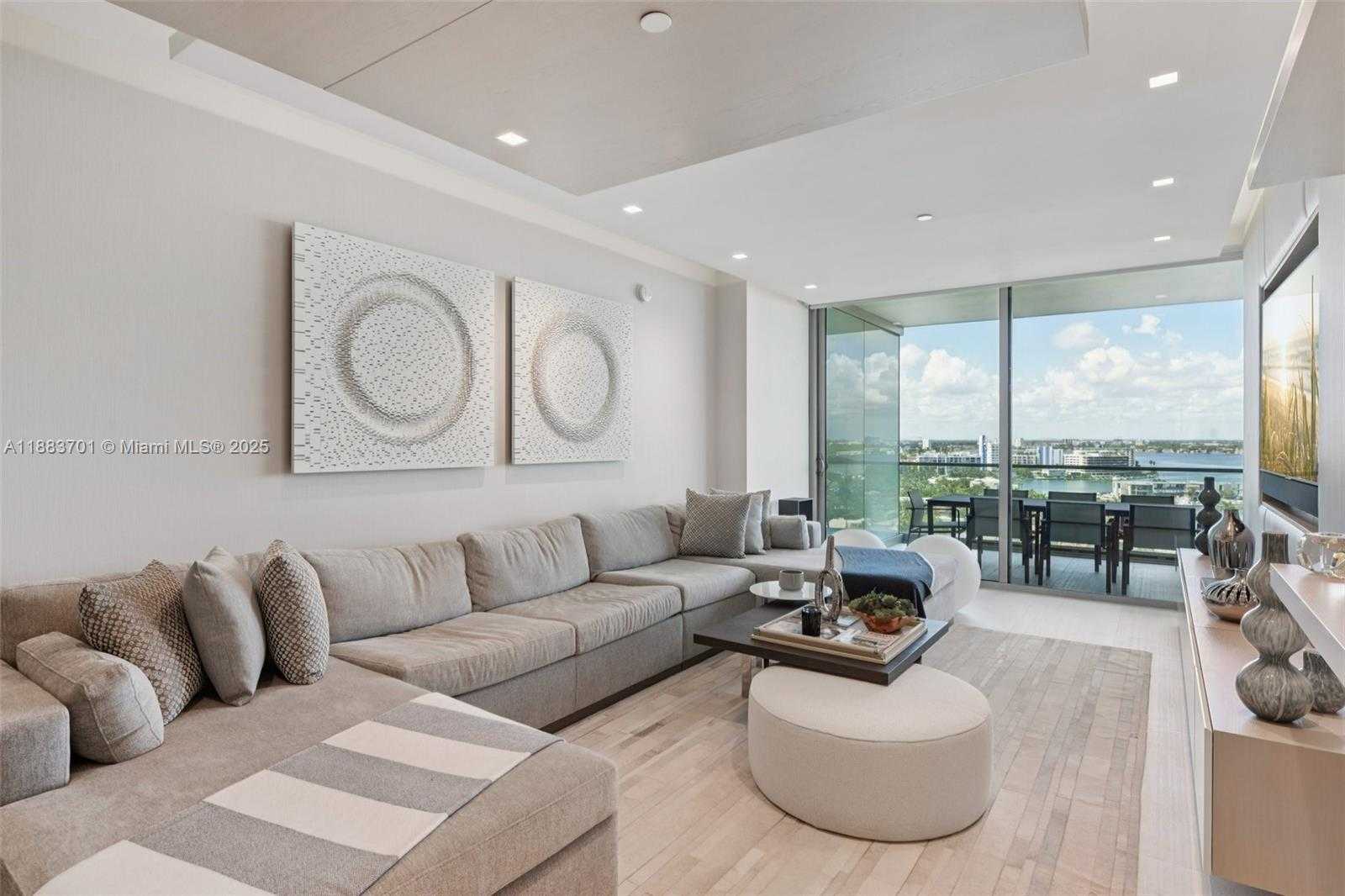Small Image of 10201 COLLINS AVE #1503, Bal Harbour Number 14