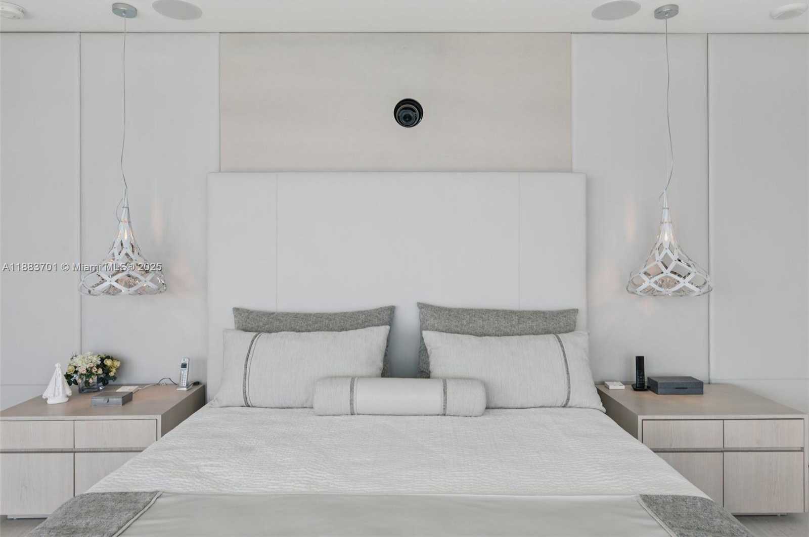 Small Image of 10201 COLLINS AVE #1503, Bal Harbour Number 41