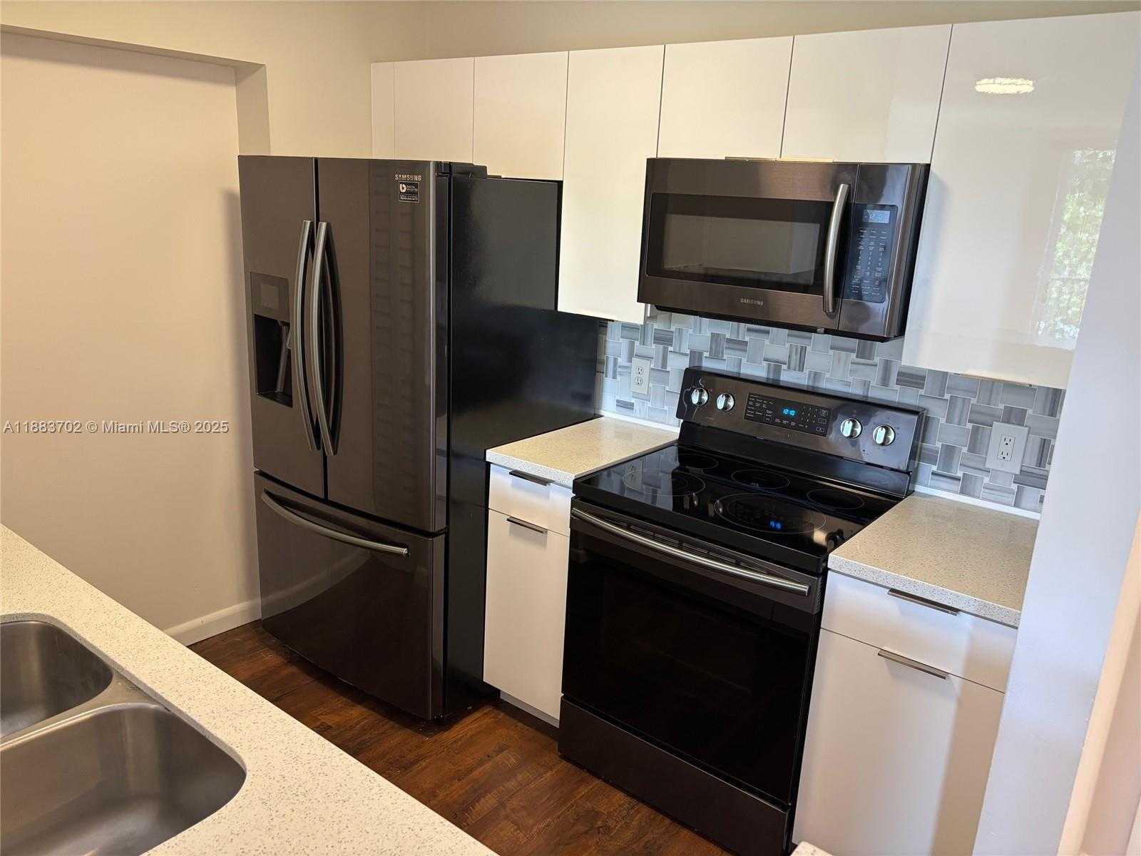 Small Image of 1900 VAN BUREN ST #320B, Hollywood Number 10