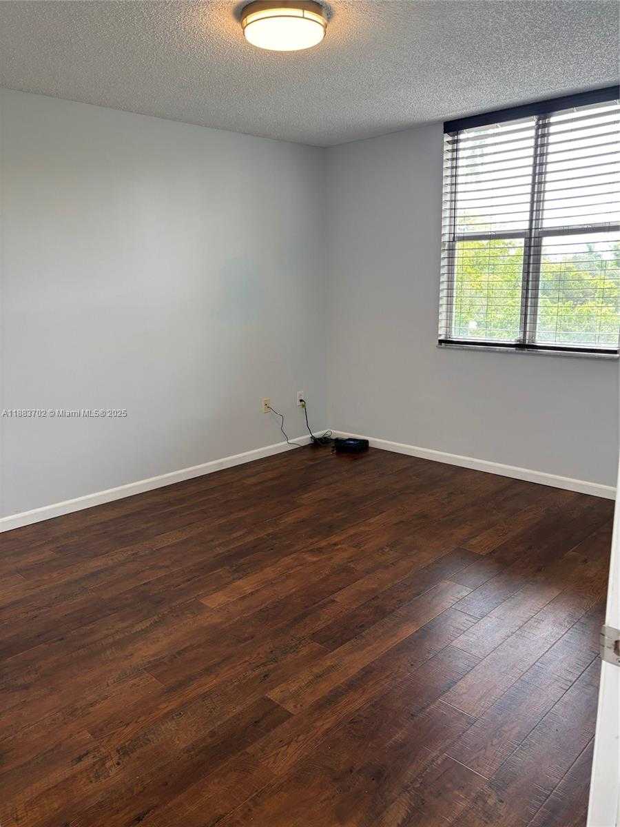 Small Image of 1900 VAN BUREN ST #320B, Hollywood Number 12