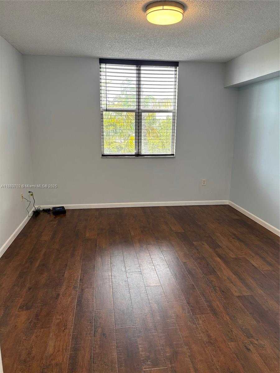 Small Image of 1900 VAN BUREN ST #320B, Hollywood Number 13