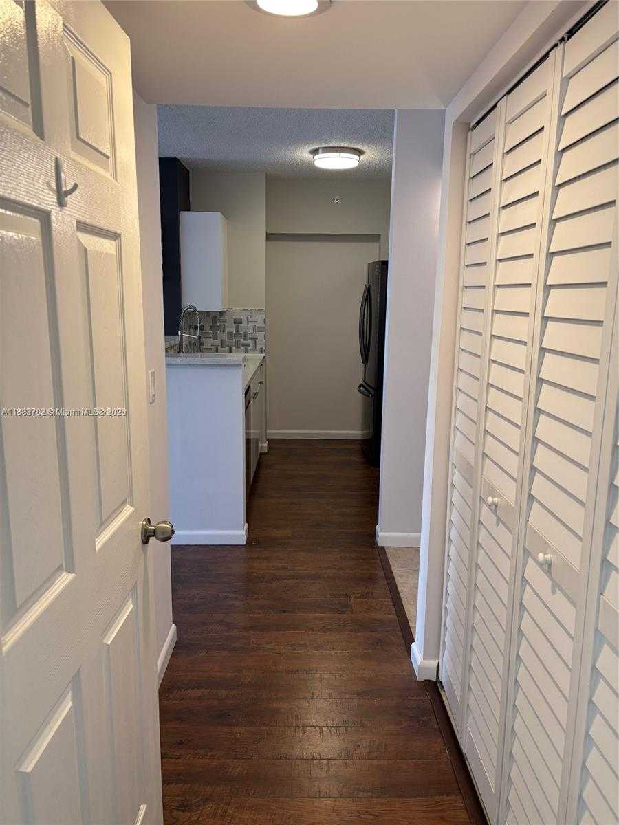 Small Image of 1900 VAN BUREN ST #320B, Hollywood Number 14