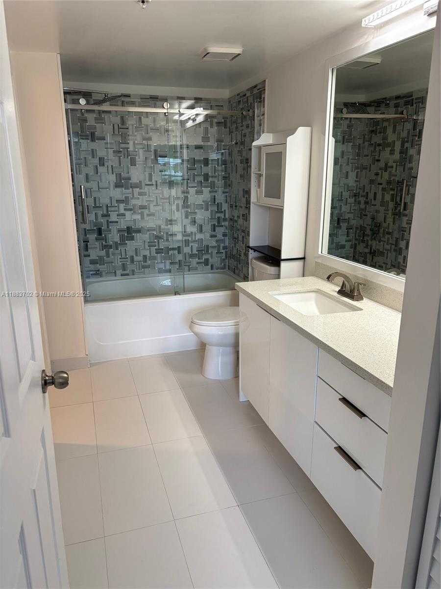Small Image of 1900 VAN BUREN ST #320B, Hollywood Number 16