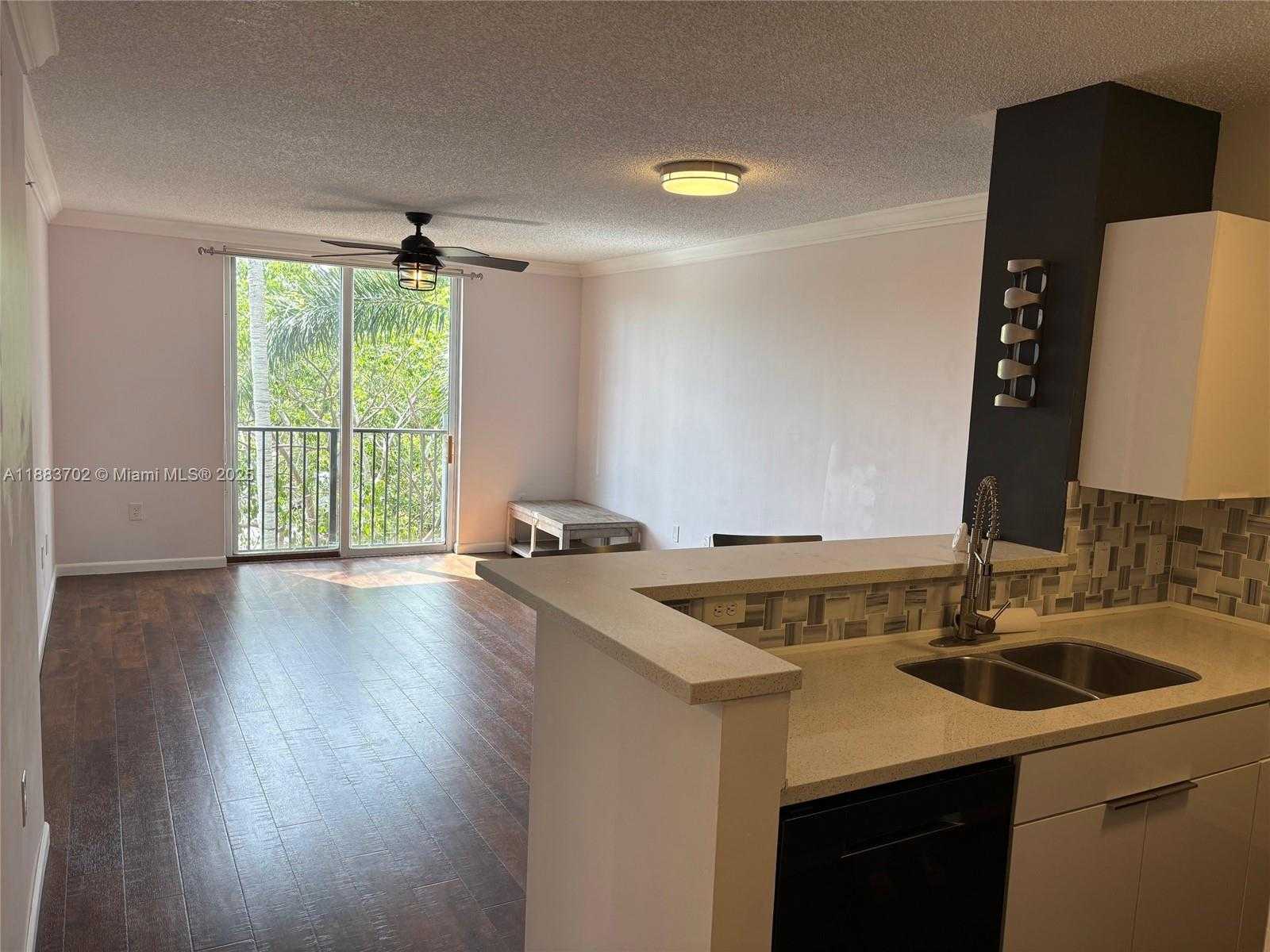 Small Image of 1900 VAN BUREN ST #320B, Hollywood Number 5