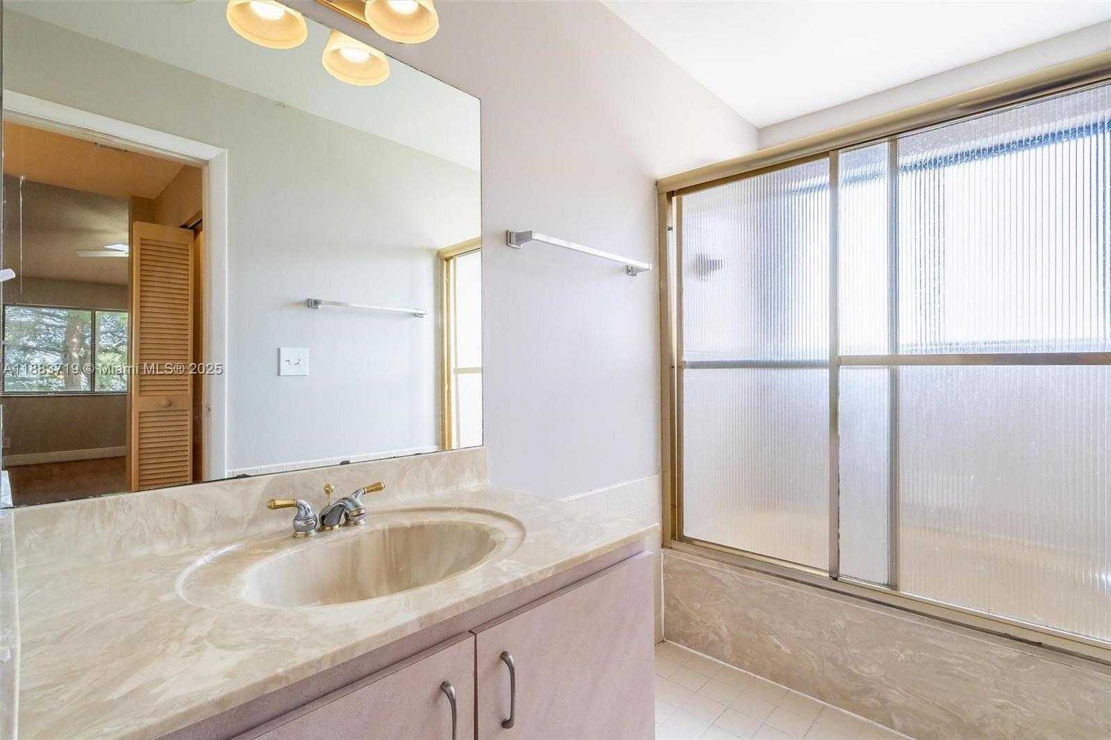 Small Image of 8101 NORTH WEST 71ST CT, Tamarac Number 17