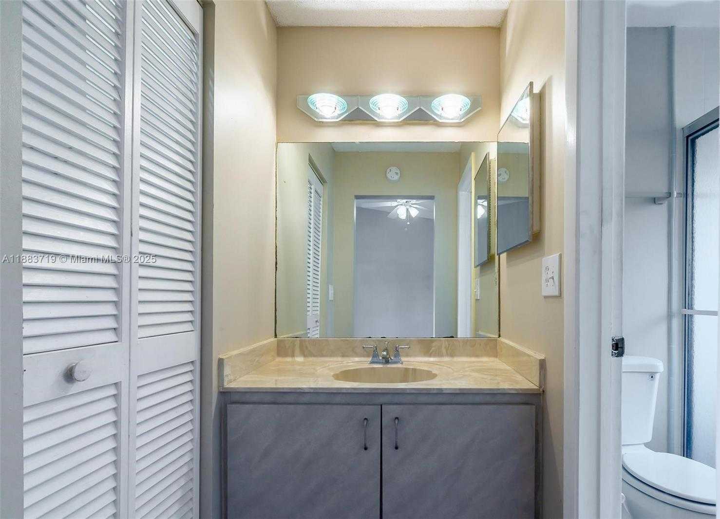 Small Image of 8101 NORTH WEST 71ST CT, Tamarac Number 19