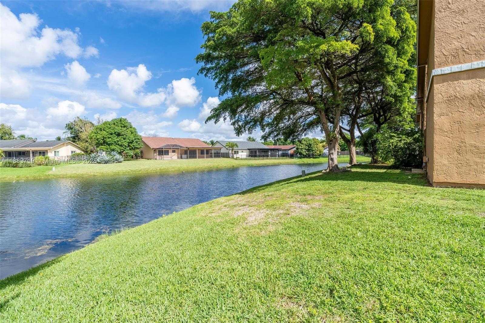 Small Image of 8101 NORTH WEST 71ST CT, Tamarac Number 20