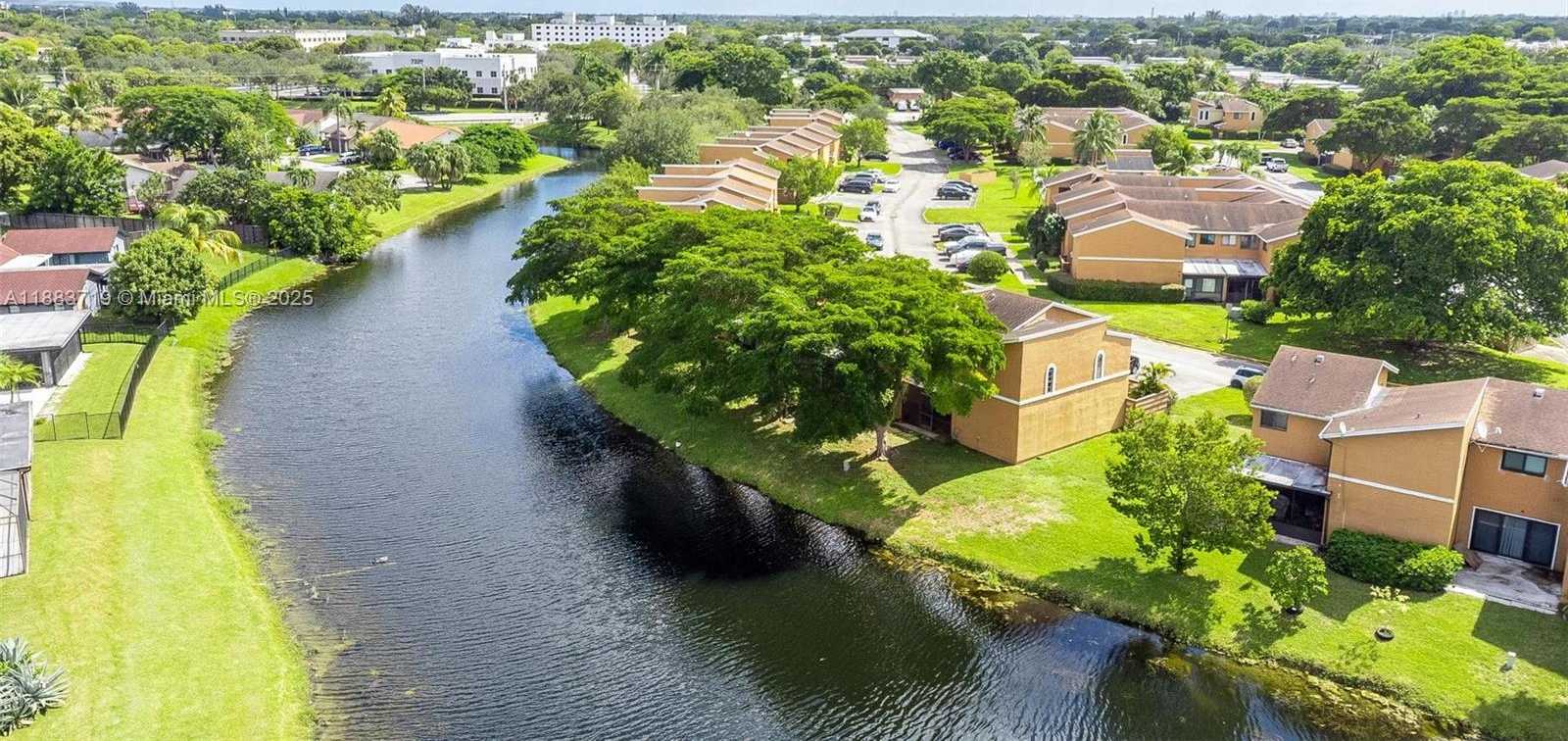 Small Image of 8101 NORTH WEST 71ST CT, Tamarac Number 31