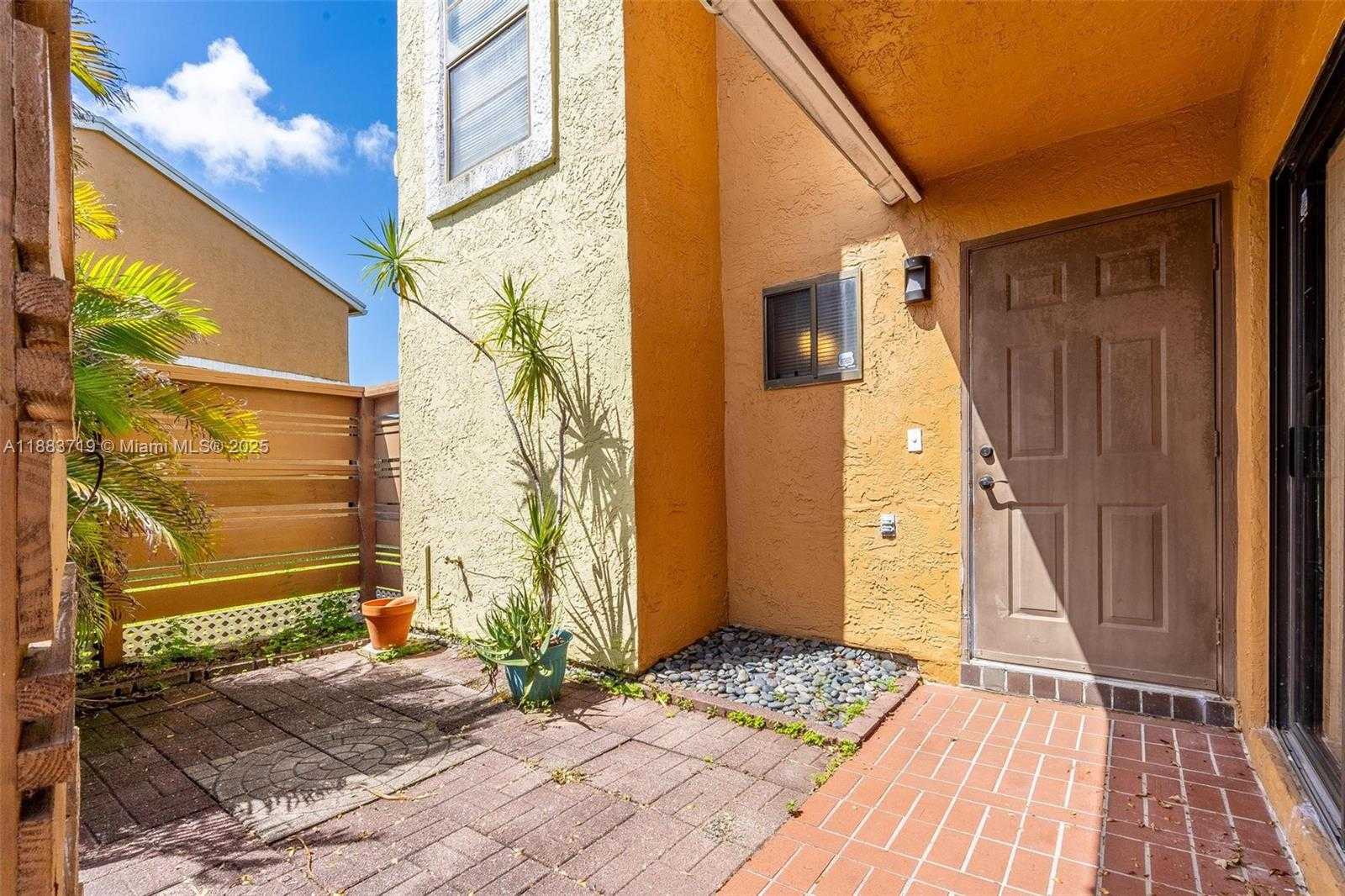 Small Image of 8101 NORTH WEST 71ST CT, Tamarac Number 5