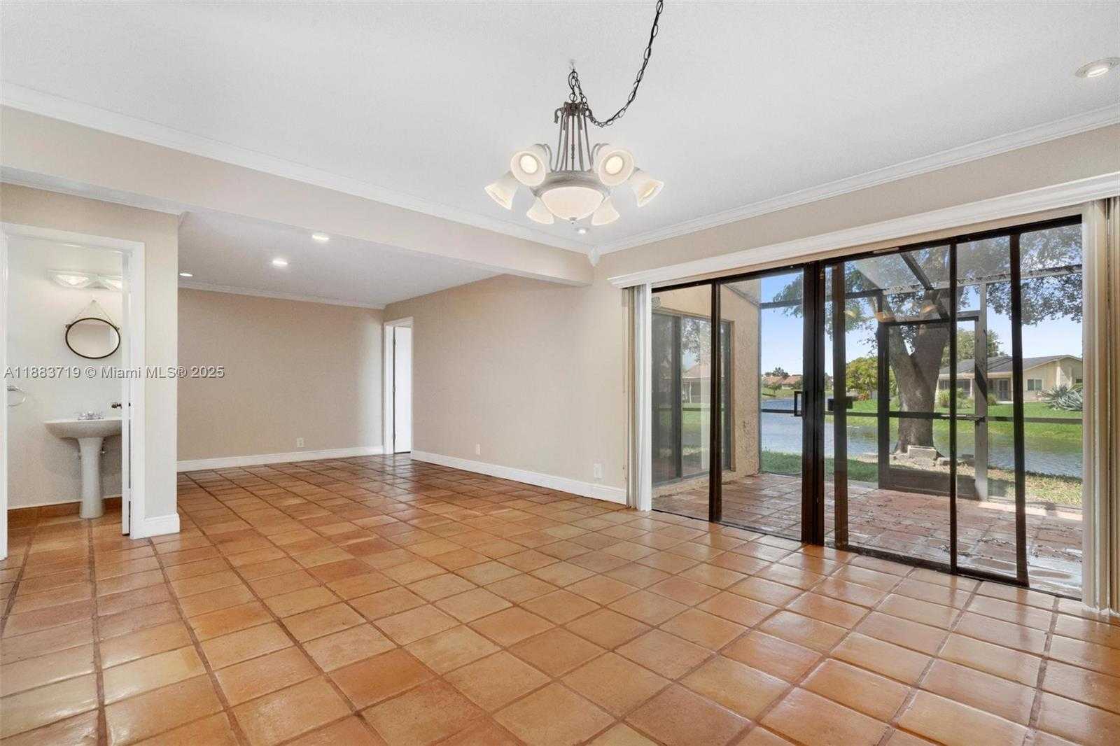 Small Image of 8101 NORTH WEST 71ST CT, Tamarac Number 6