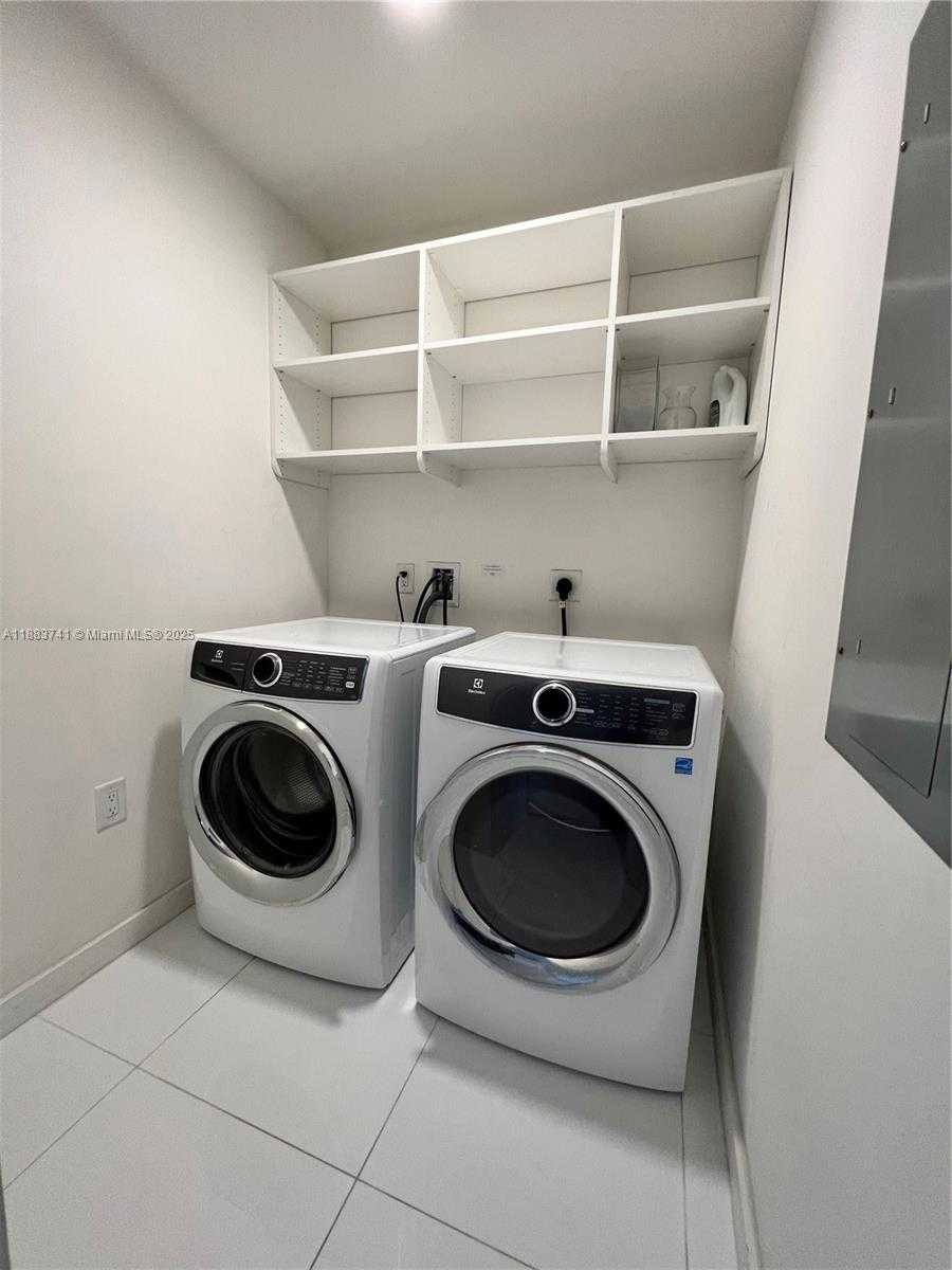 Small Image of 851 NORTH EAST 1ST AVE #1208, Miami Number 25