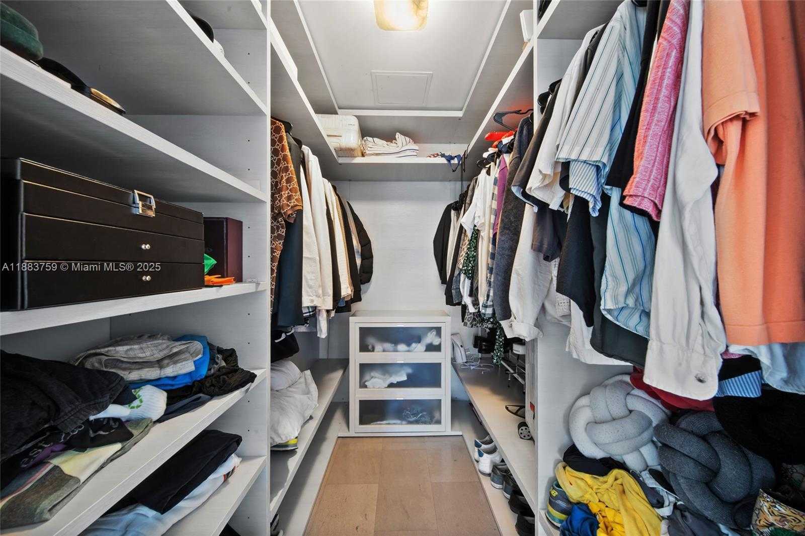 Small Image of 68 SOUTH EAST 6TH ST #811, Miami Number 14