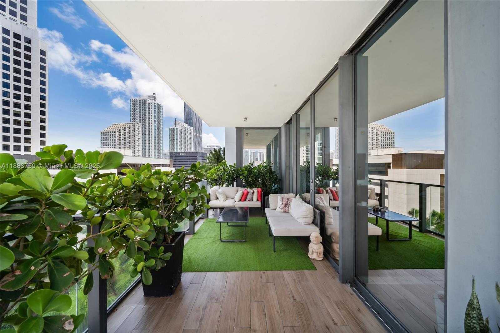 Small Image of 68 SOUTH EAST 6TH ST #811, Miami Number 18