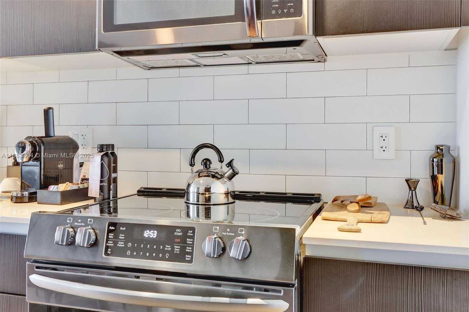 Small Image of 398 NORTH EAST 5TH ST #2410, Miami Number 7