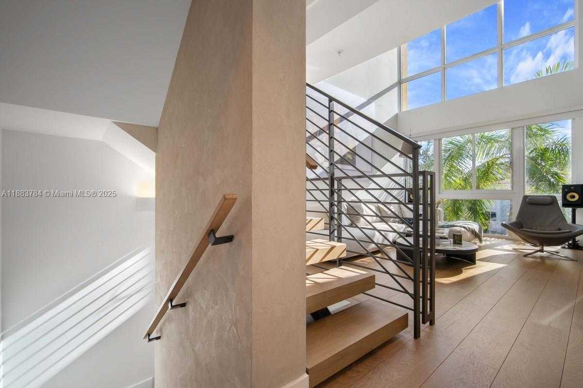 Small Image of 65 NORTH SHORE DR #31C, Miami Beach Number 16