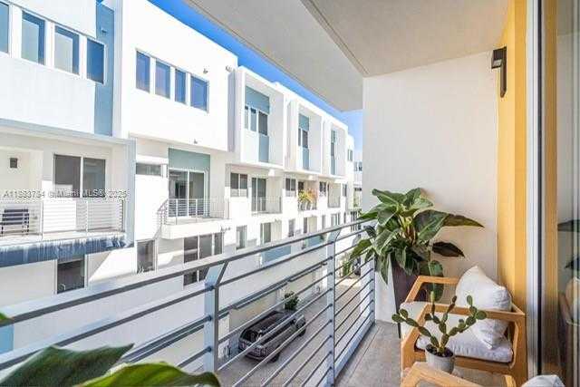 Small Image of 65 NORTH SHORE DR #31C, Miami Beach Number 18