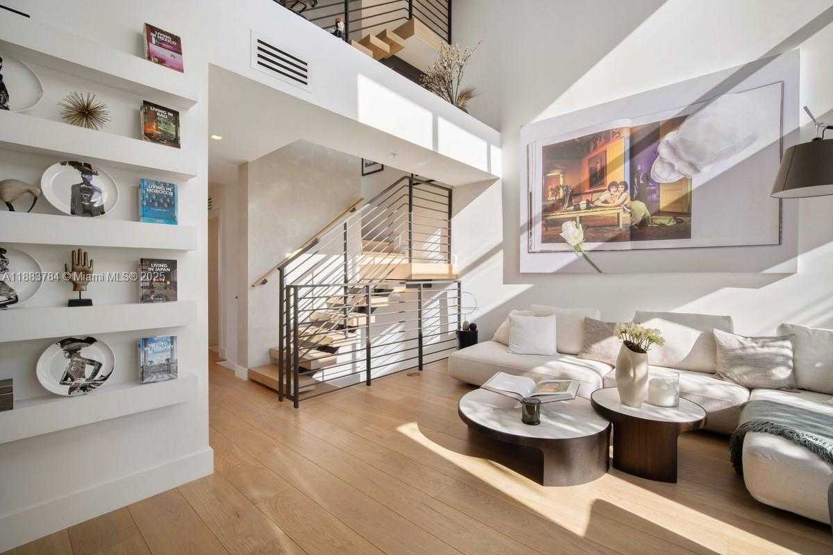 Small Image of 65 NORTH SHORE DR #31C, Miami Beach Number 2