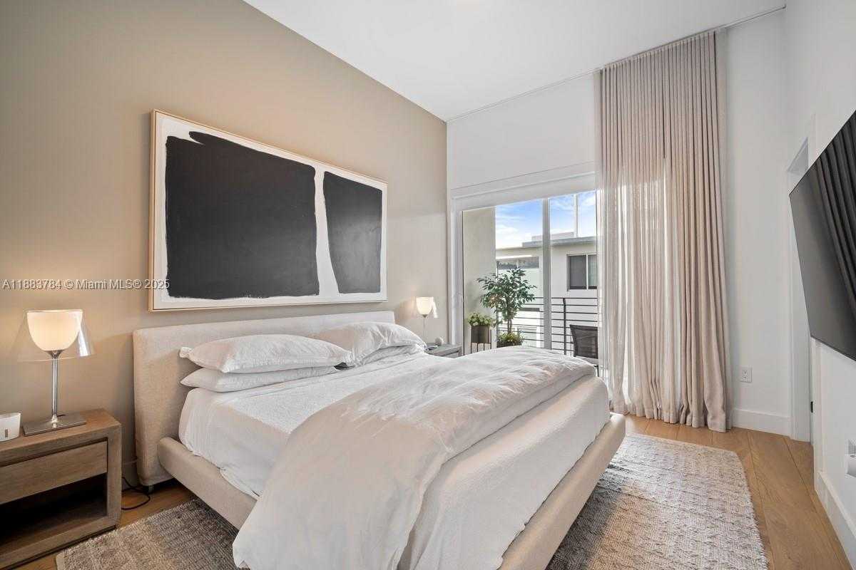 Small Image of 65 NORTH SHORE DR #31C, Miami Beach Number 8