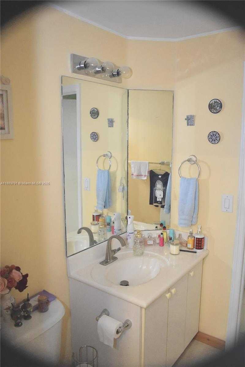 Small Image of 6540 NORTH WEST 114TH AVE #1426, Doral Number 15