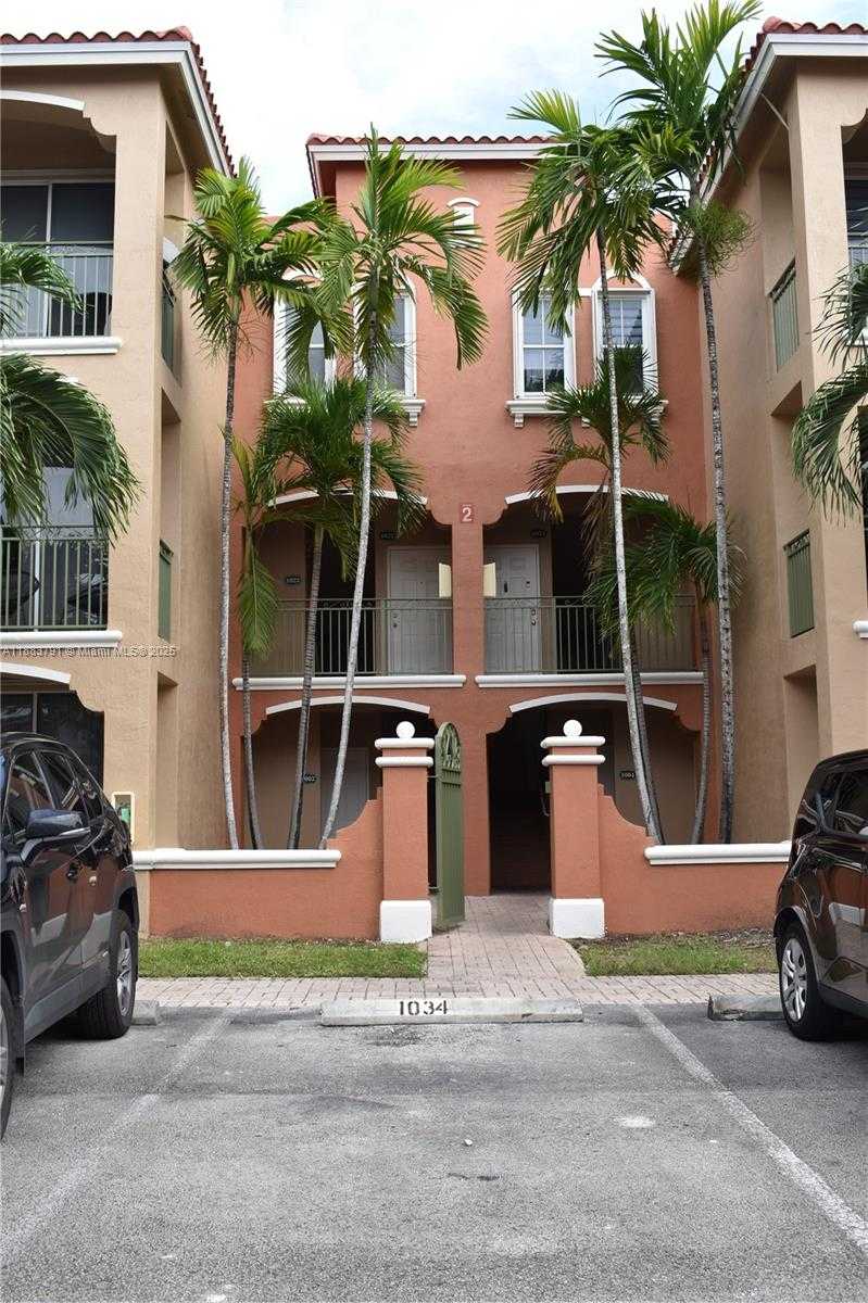 Small Image of 6540 NORTH WEST 114TH AVE #1426, Doral Number 3