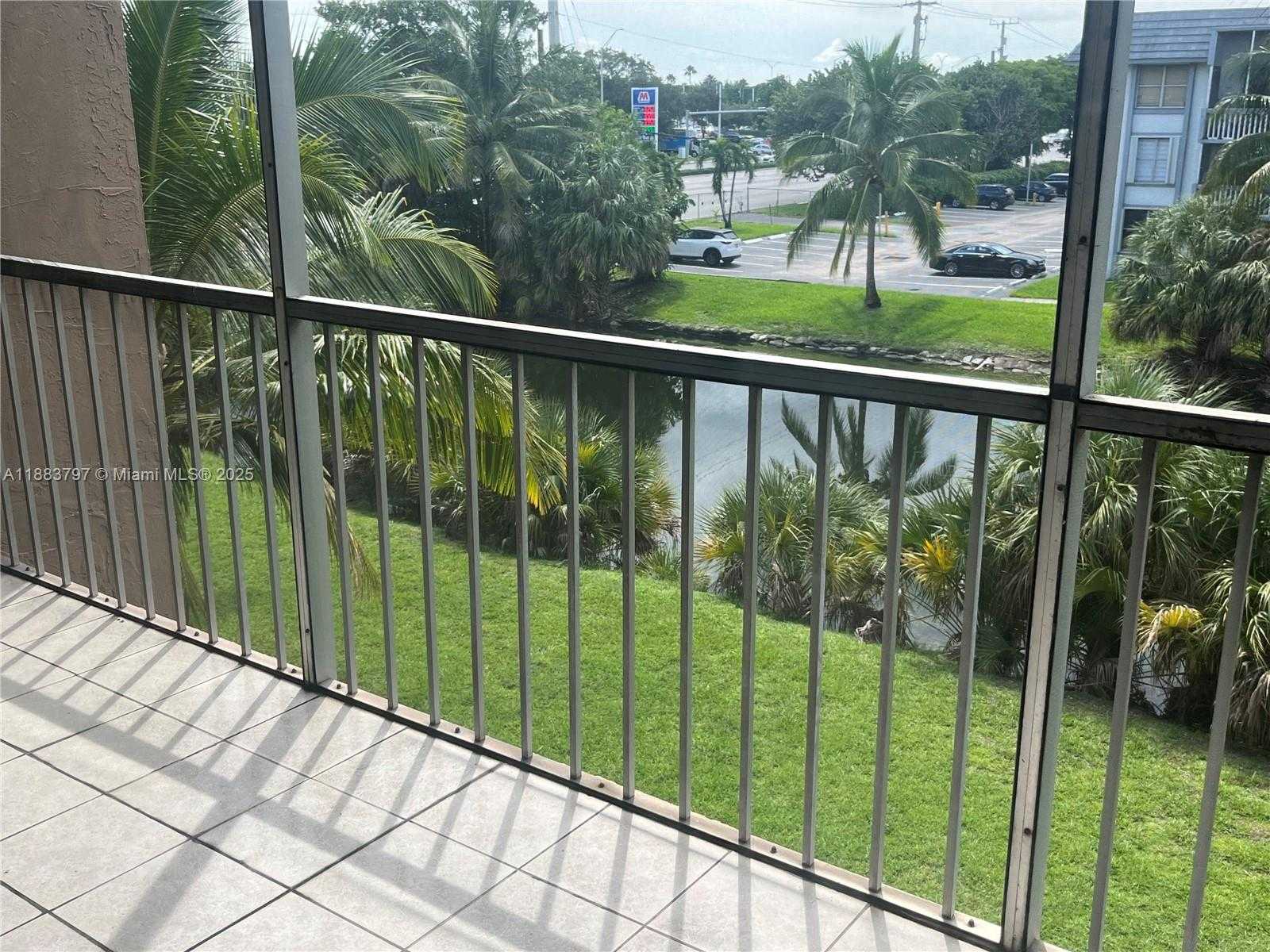 Small Image of 17000 NORTH WEST 67TH AVE #335, Hialeah Number 15