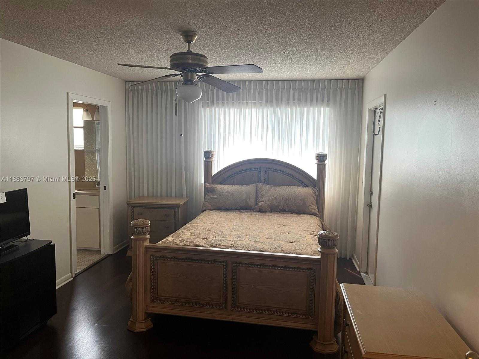 Small Image of 17000 NORTH WEST 67TH AVE #335, Hialeah Number 16
