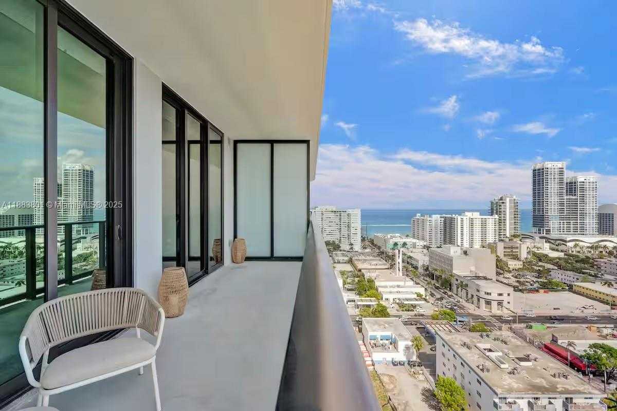 Small Image of 580 72 ST #1804, Miami Beach Number 7