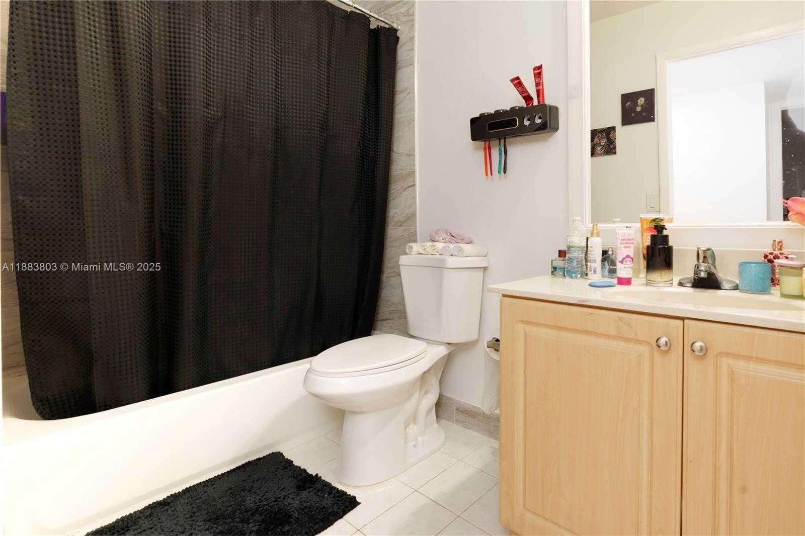 Small Image of 9725 HAMMOCKS BLVD #108F, Miami Number 14