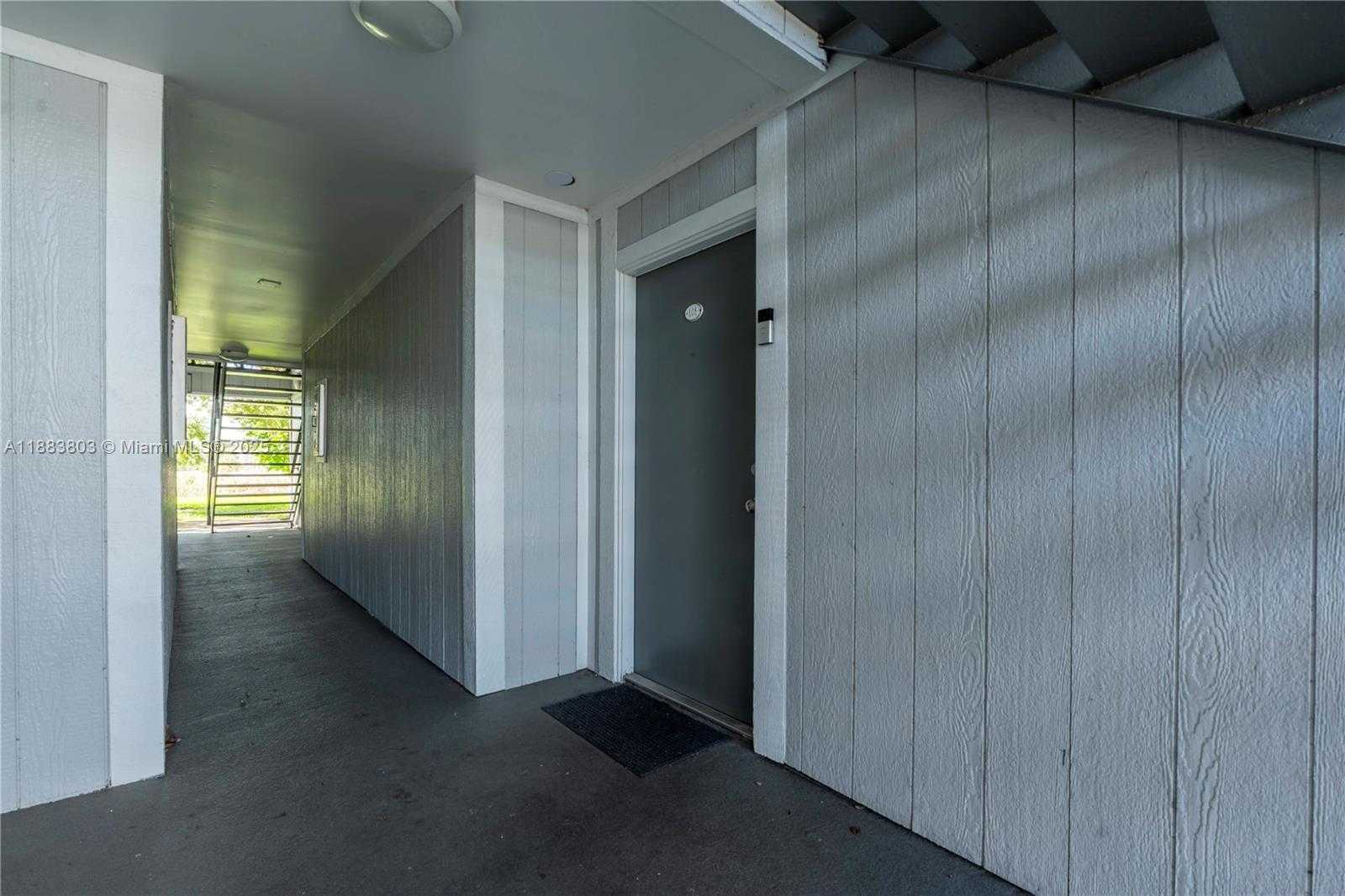 Small Image of 9725 HAMMOCKS BLVD #108F, Miami Number 3
