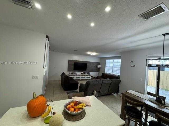 Small Image of 22509 SOUTH WEST 102ND AVE, Miami Number 13