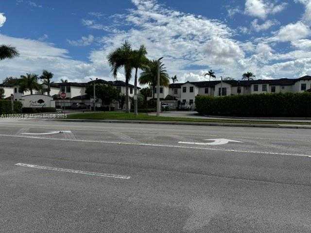 Small Image of 22509 SOUTH WEST 102ND AVE, Miami Number 3