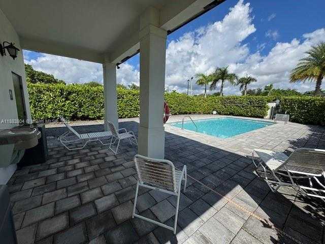 Small Image of 22509 SOUTH WEST 102ND AVE, Miami Number 6