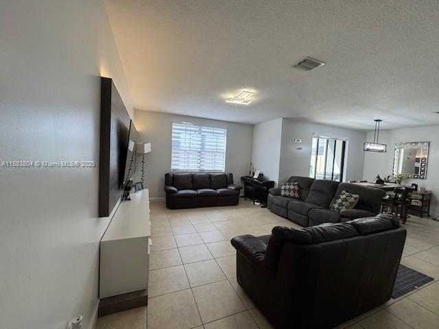 Small Image of 22509 SOUTH WEST 102ND AVE, Miami Number 9