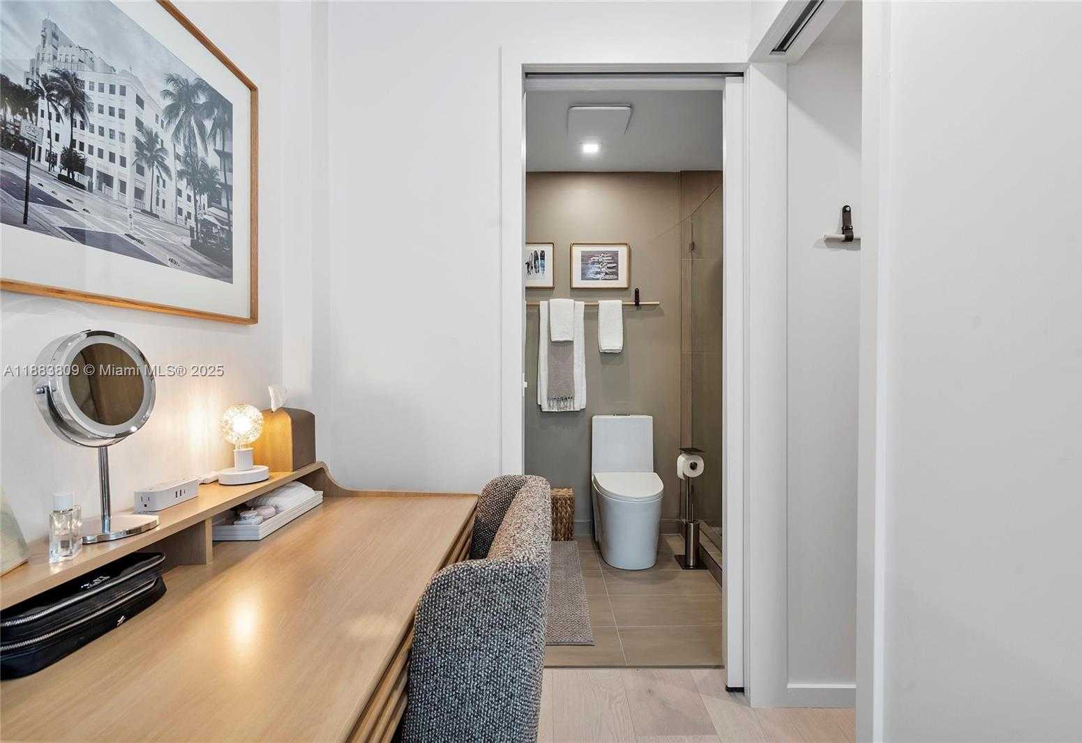 Small Image of 1390 OCEAN DR #202, Miami Beach Number 30