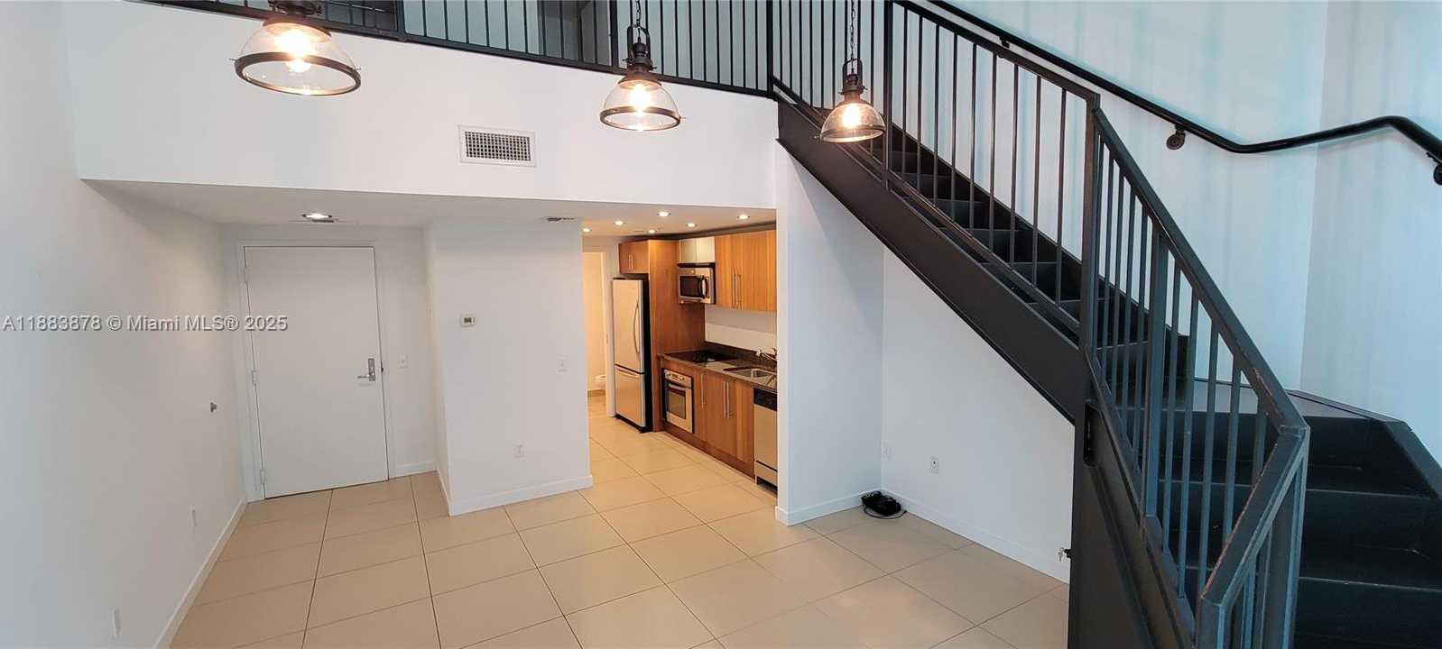 Small Image of 300 SOUTH BISCAYNE BLVD #L-1004, Miami Number 2