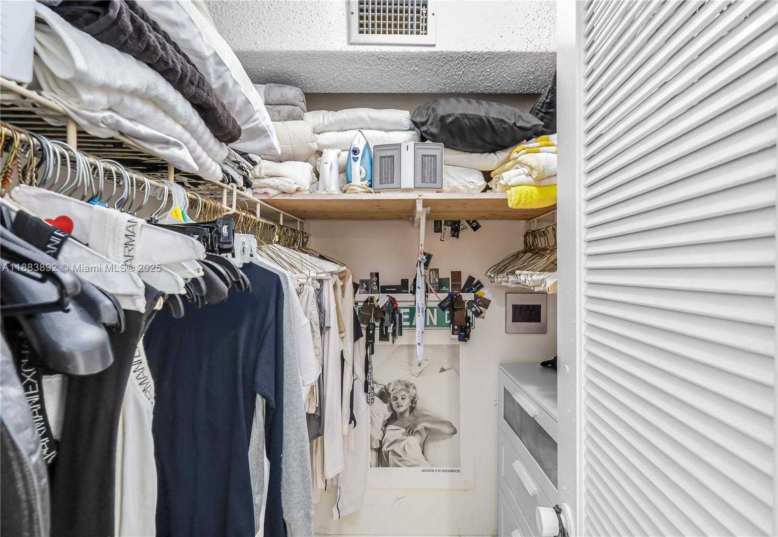 Small Image of 345 OCEAN DR #707, Miami Beach Number 19