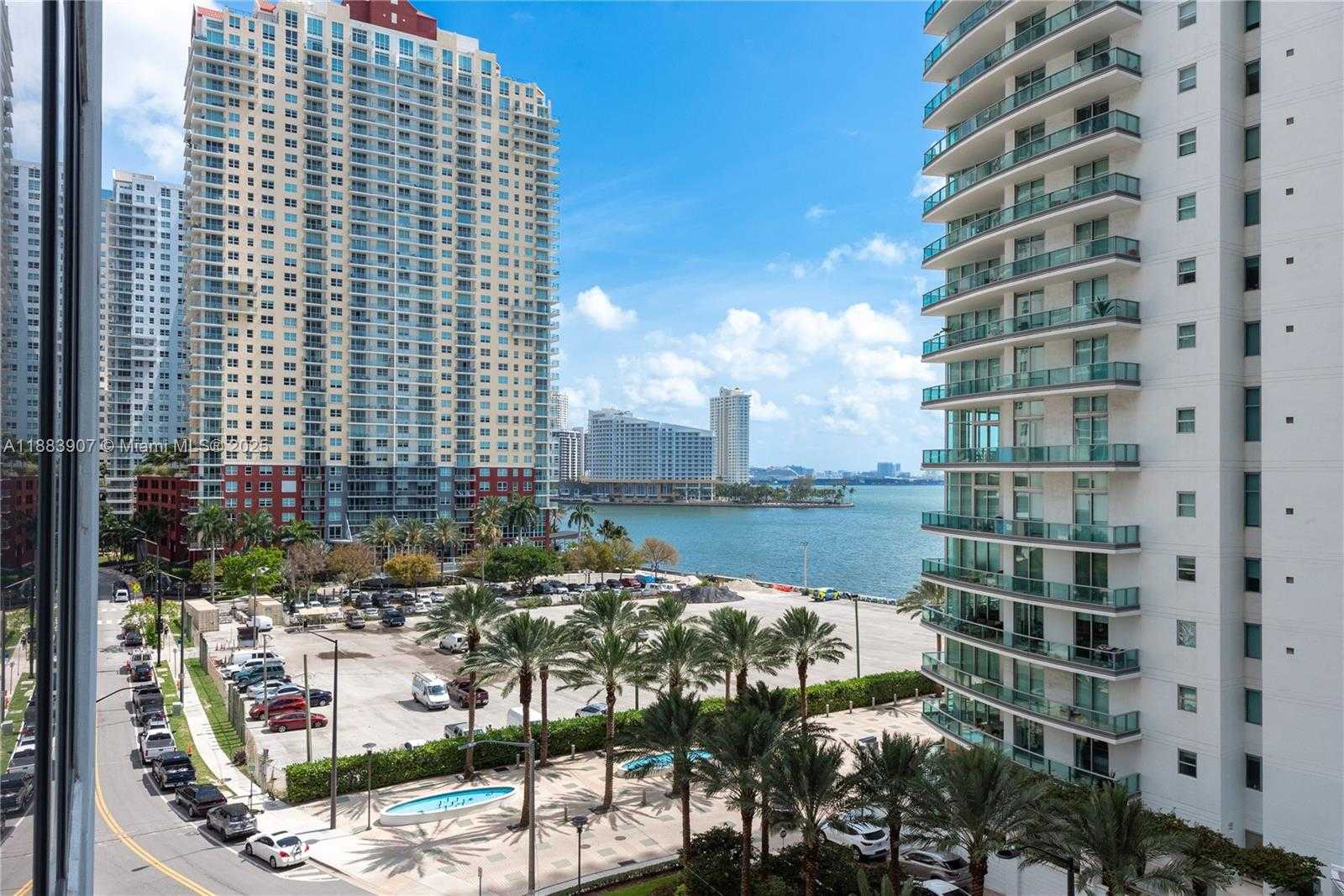 Small Image of 1300 BRICKELL BAY DR #708, Miami Number 16