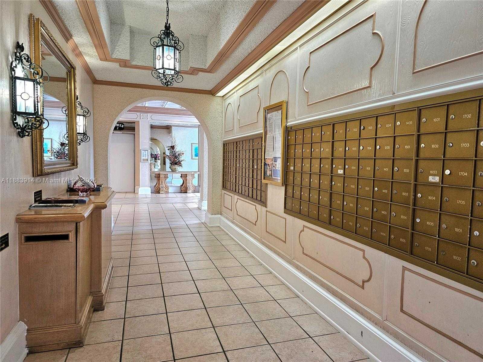 Small Image of 18051 BISCAYNE BLVD #1204, Aventura Number 26