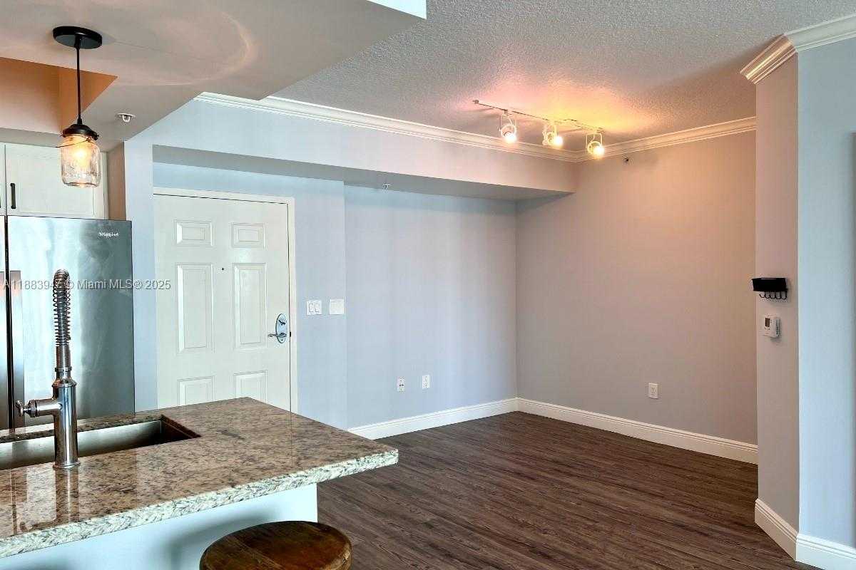 Small Image of 2000 NORTH BAYSHORE DR #1105, Miami Number 13