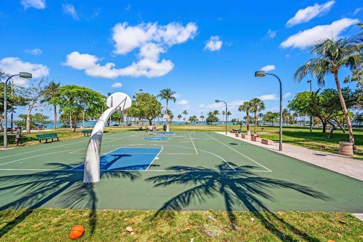 Small Image of 2000 NORTH BAYSHORE DR #1105, Miami Number 28